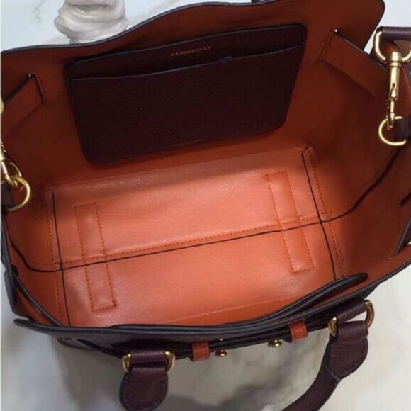 🐢 BURBERRY Medium Leather Belt Bag In Deep Claret - Picture 4 of 7